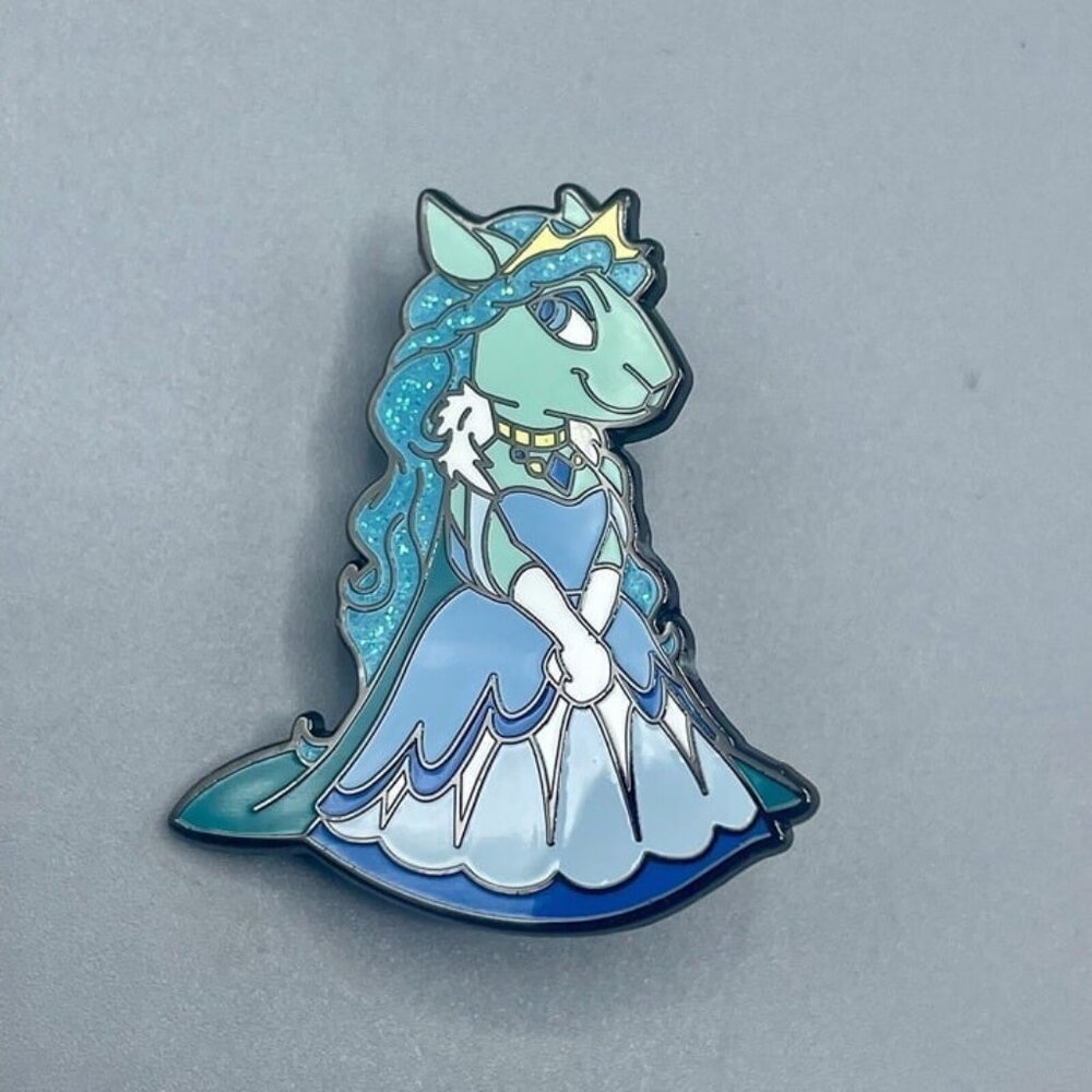 Neopets Royalgirl KYRII  Blind Box Pin (W/ CODE) New Open Box